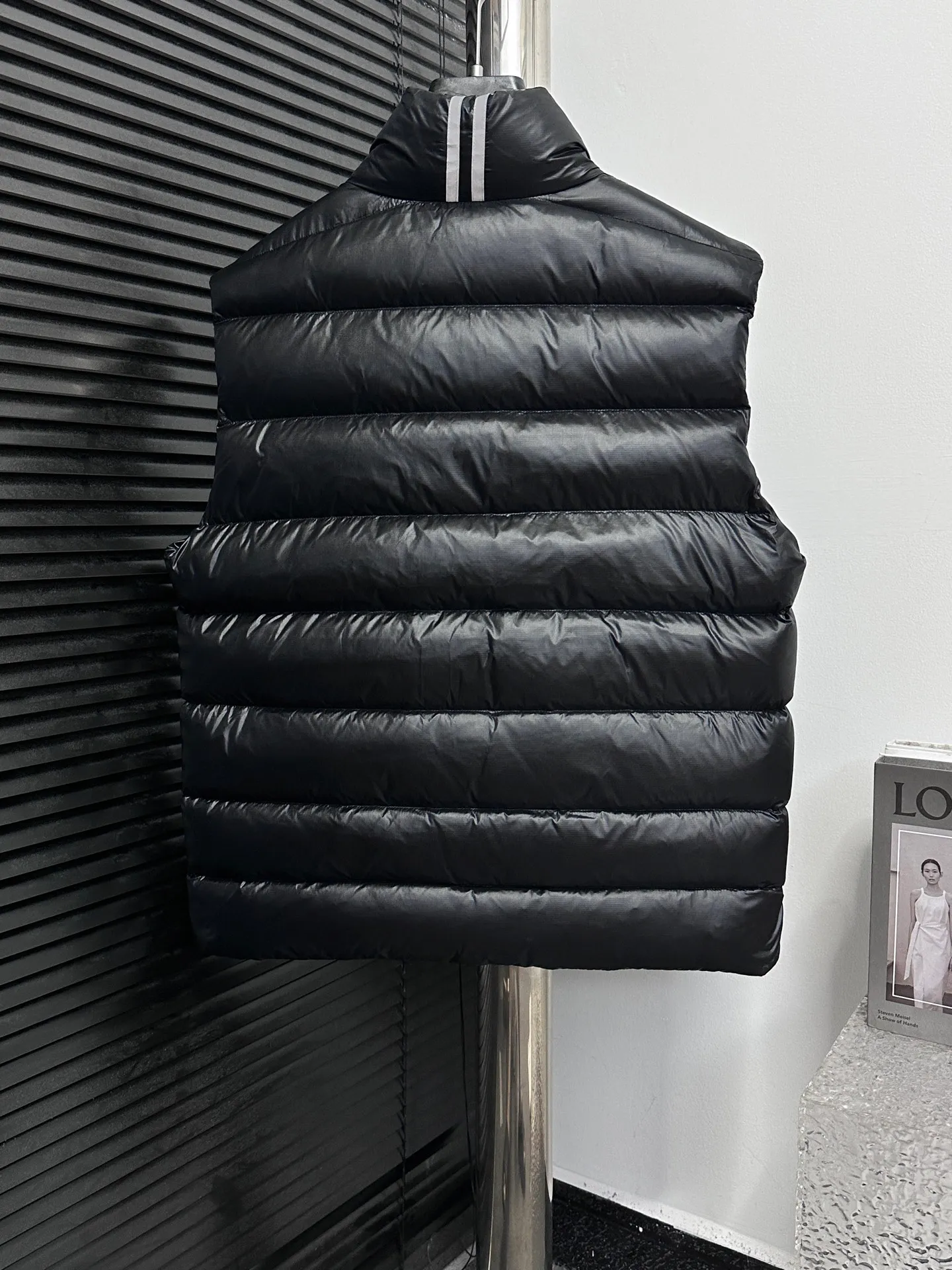 P560 [Canada Goose] CROFTON light down vest R water-repellent treatment Winall windproof fabric 700-fill down capacity Original molding Detailed production The upper body effect is stunning Exclusively available on the Xiaohongshu purchasing platform The highest version on the market Code number: XS-XXL